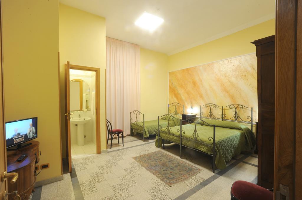 Albergo Bellavista Latina Habitación foto